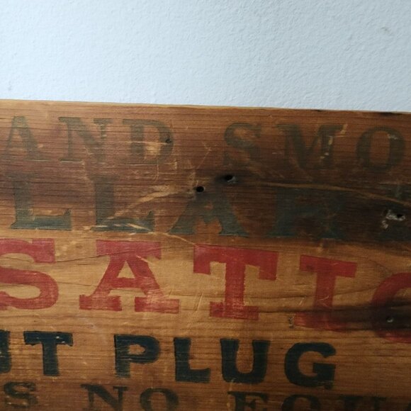 Cortlands Sensations Cut Plug Wood Sign Box 27" x 9" Antique From Wood Box - Picture 4 of 7